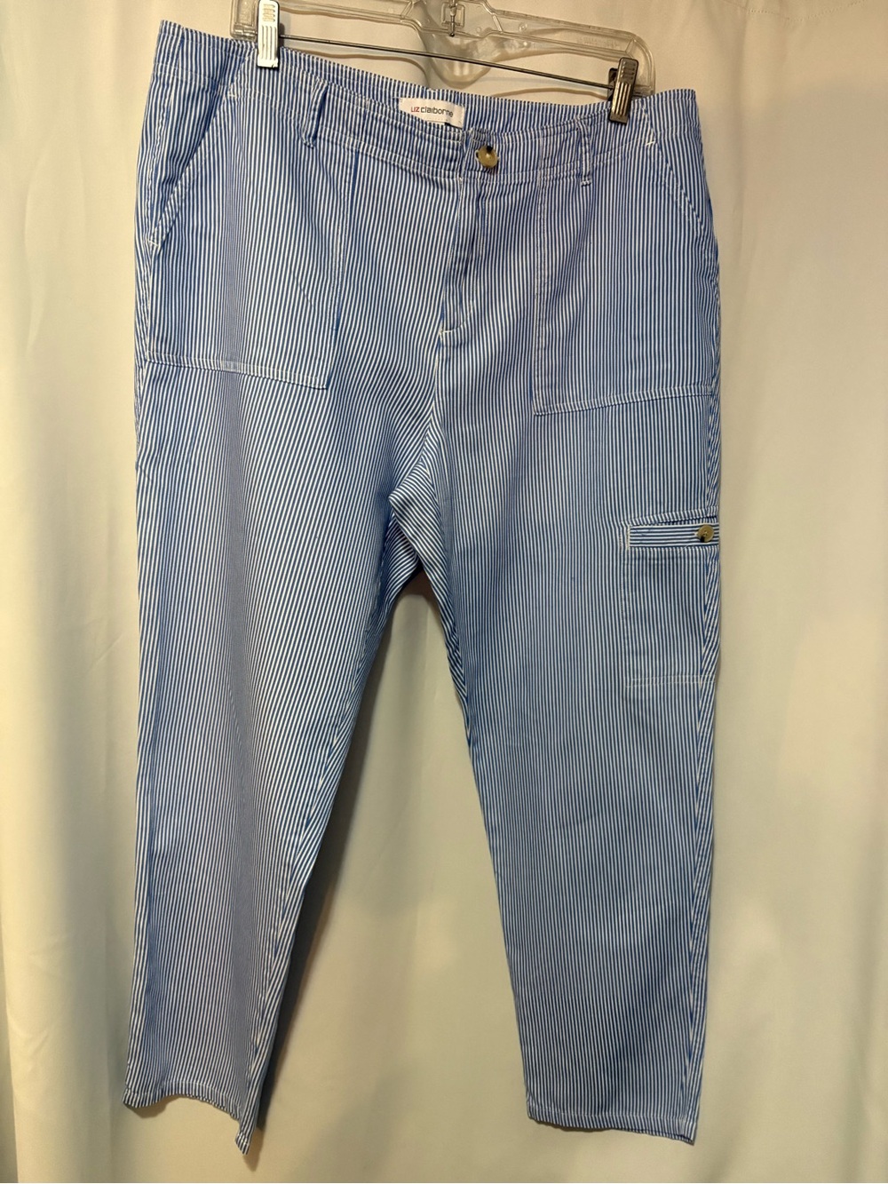 Liz Claiborne Blue & White Pinstripe Cargo Pants